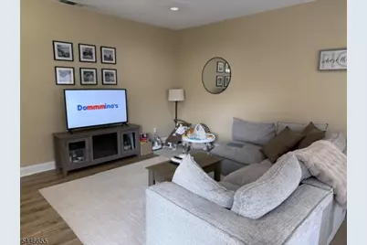 421 Brittany Dr #421, Wayne, NJ 07470 - Photo 6