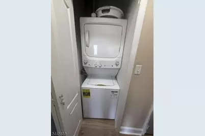 421 Brittany Dr #421, Wayne, NJ 07470 - Photo 14