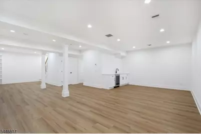 21 Maplewood Dr, Livingston, NJ 07039 - Photo 26