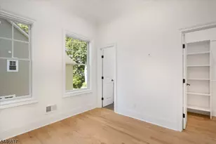 21 Maplewood Dr, Livingston, NJ 07039 - Photo 22