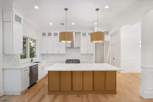 21 Maplewood Dr, Livingston, NJ 07039 - Photo 12
