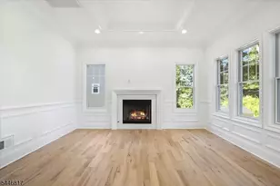 21 Maplewood Dr, Livingston, NJ 07039 - Photo 14