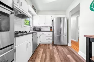 862 Manhattan Ave, Washington Township, NJ 07676 - Photo 8