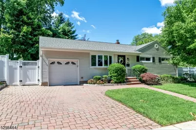 862 Manhattan Ave, Washington Township, NJ 07676 - Photo 2