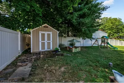 862 Manhattan Ave, Washington Township, NJ 07676 - Photo 32
