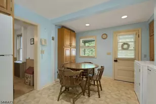 95 Hillcrest Rd, Watchung, NJ 07069 - Photo 8