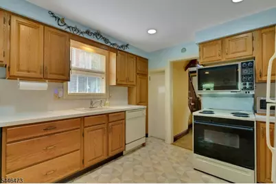 95 Hillcrest Road, Watchung, NJ 07069 - Photo 6