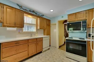 95 Hillcrest Rd, Watchung, NJ 07069 - Photo 6