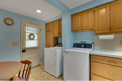 95 Hillcrest Road, Watchung, NJ 07069 - Photo 16