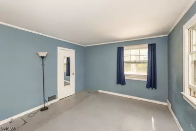 197 Snake Den Rd, Bloomingdale, NJ 07465 - Photo 12