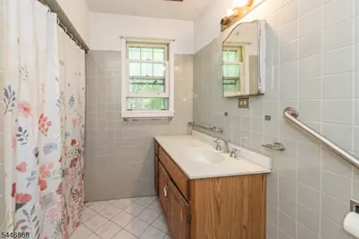 197 Snake Den Rd, Bloomingdale, NJ 07465 - Photo 14