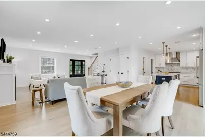 18 University Ave, Chatham, NJ 07928 - Photo 2