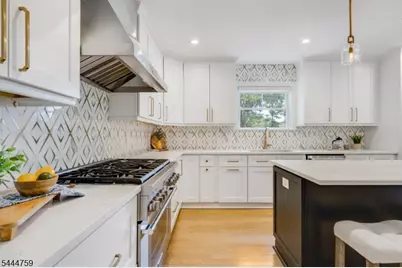 18 University Ave, Chatham, NJ 07928 - Photo 14