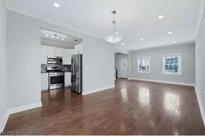 526 S Clinton St, East Orange, NJ 07018 - Photo 4