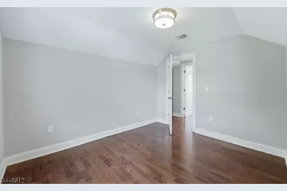 526 S Clinton St, East Orange, NJ 07018 - Photo 18