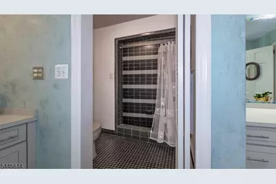 460 Laurel Ln, Kinnelon, NJ 07405 - Photo 16