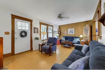 337 Corona Pl, Ridgewood, NJ 07450 - Photo 4
