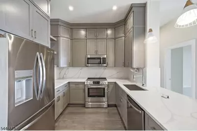 1 Carriage City Plz #1714, Rahway, NJ 07065 - Photo 10