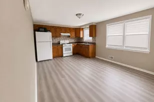 56 Corabelle Ave, Lodi, NJ 07644 - Photo 2