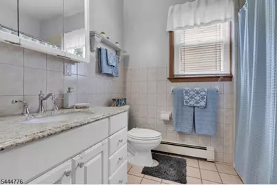 180 E Clay, Roselle Park, NJ 07204 - Photo 14