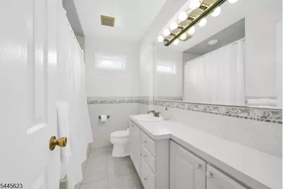 729 Colonial Arms Rd, Union Township, NJ 07083 - Photo 12