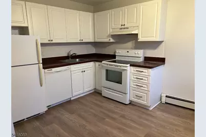 35 So Willow St #A5, Montclair, NJ 07042 - Photo 4