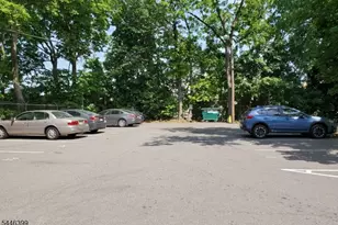 35 S Willow St, Montclair, NJ 07042 - Photo 2