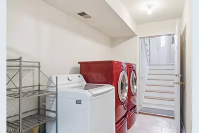 17 Chester Ave, Newark, NJ 07104 - Photo 26