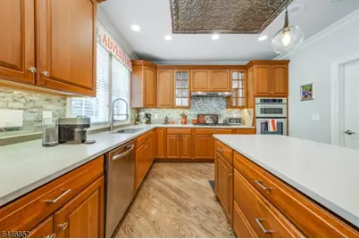 37 Rogers Ave, Berkeley Heights Township, NJ 07922 - Photo 14