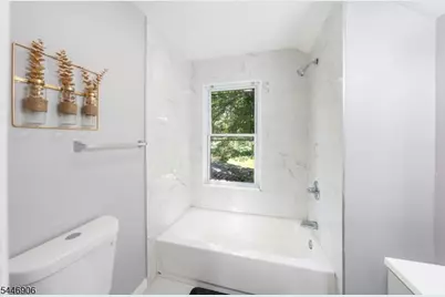 810 Spruce St, Roselle, NJ 07203 - Photo 18
