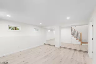107 Scudders Rd, Sparta Township, NJ 07871 - Photo 38