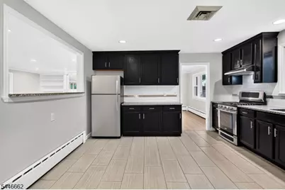 22 Franklin Blvd, Franklin Township, NJ 08873 - Photo 8
