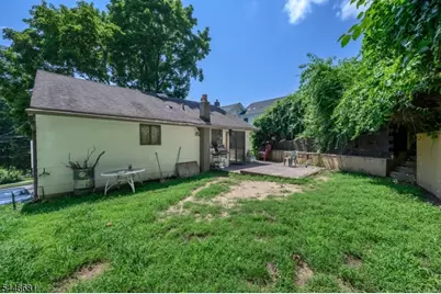 63 Thompson Ave, Dover, NJ 07801 - Photo 18