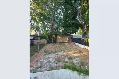 34 Tichenor Ter, Irvington, NJ 07111 - Photo 8
