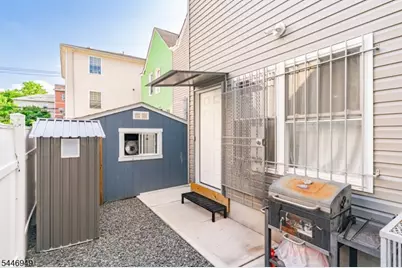 49 N 5th St, Newark, NJ 07107 - Photo 22