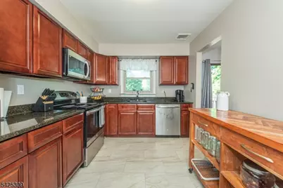 110 Unger Ave, Hopatcong, NJ 07874 - Photo 10