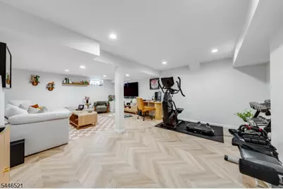 17 New England Dr, Parsippany, NJ 07034 - Photo 36