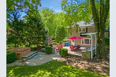 374 S Maple Ave, Bernards Township, NJ 07920 - Photo 4