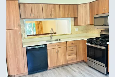 3606 Cricket Cir #3606, Edison, NJ 08820 - Photo 2