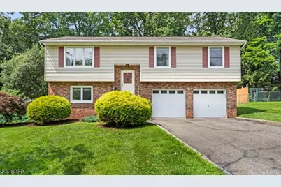 8 Reidar Dr, Roxbury Township, NJ 07876 - Photo 2