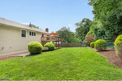 8 Reidar Dr, Roxbury Township, NJ 07876 - Photo 4