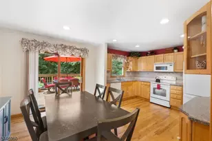 8 Reidar Dr, Roxbury Township, NJ 07876 - Photo 14