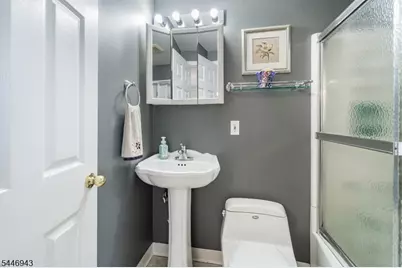 1601 Raritan Rd, Clark Township, NJ 07066 - Photo 16