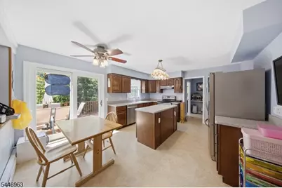 2057 Lakeside Dr, Vernon, NJ 07422 - Photo 18