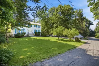 2057 Lakeside Dr, Vernon, NJ 07422 - Photo 2