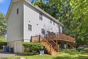 2057 Lakeside Dr, Vernon, NJ 07422 - Photo 8
