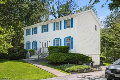 2057 Lakeside Dr, Vernon, NJ 07422 - Photo 4
