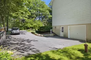 2057 Lakeside Dr, Vernon, NJ 07422 - Photo 6