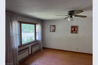 301 Valley Rd, Clifton, NJ 07013 - Photo 4