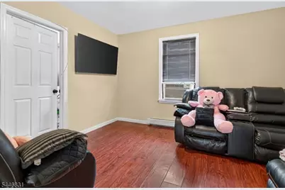 110 Elm St, West Orange Township, NJ 07052 - Photo 12